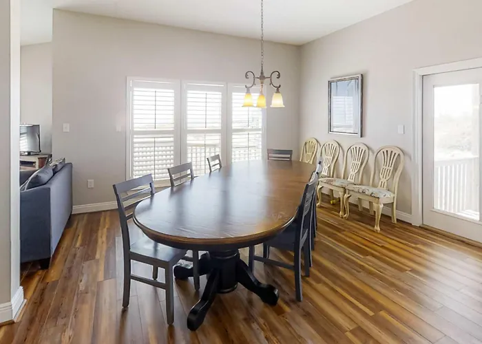 Steps From The Gulf-front W Balconies Gulf Views Ac & Wifi