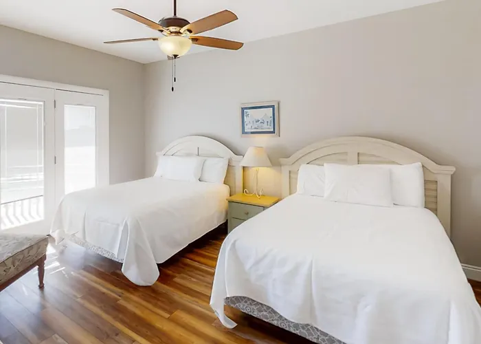 Holiday home Steps From The Gulf-front W Balconies Gulf Views Ac & Wifi *